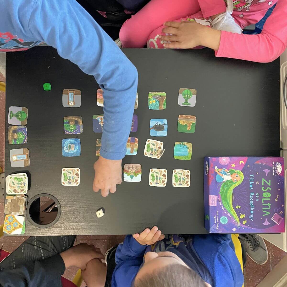 Lencse Máté társasjátéka, a Zsolna és a Titkos receptkönyv a Toldi Tanodában